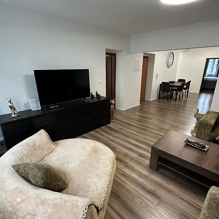 Medena Apartment Old Town With Free Parking ブラチスラヴァ エクステリア 写真