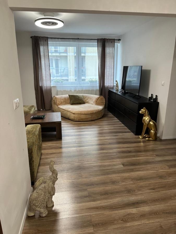 Medena Apartment Old Town With Free Parking ブラチスラヴァ エクステリア 写真