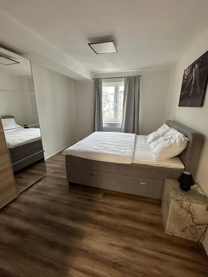 Medena Apartment Old Town With Free Parking ブラチスラヴァ エクステリア 写真